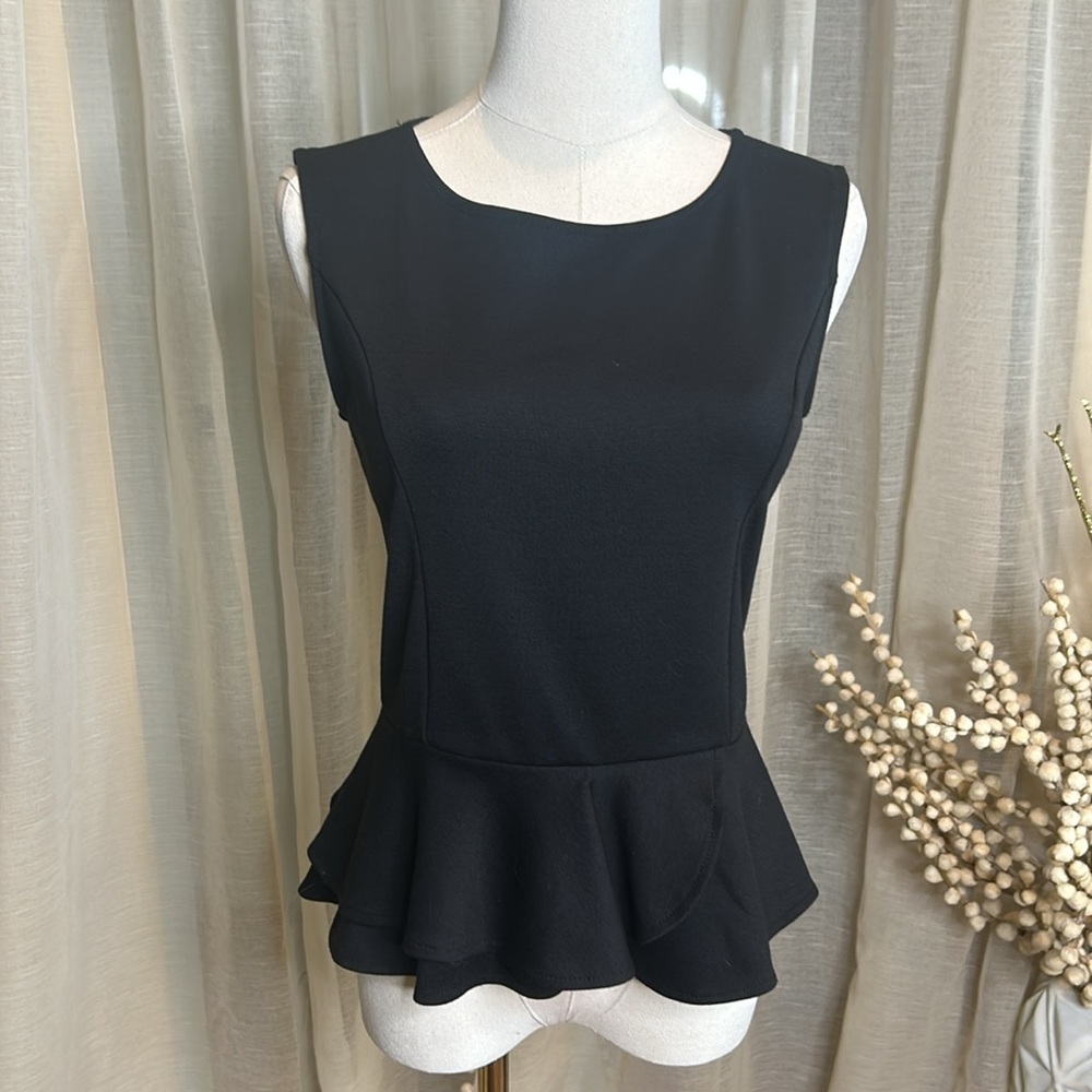 RW&CO Black Peplum top Thick Jersey cotton Sz S